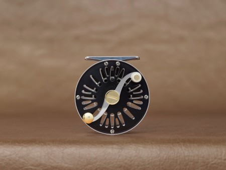 Salar Daisy reel one #6/8 black